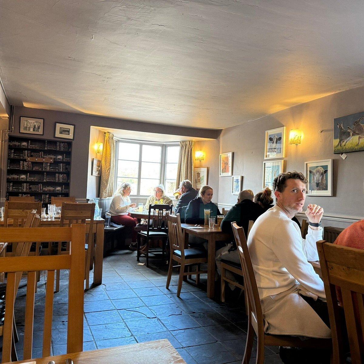 Book a table at The New Harp Inn