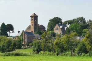 The Local, The New Harp sits in the beautiful Hoarwithy countryside