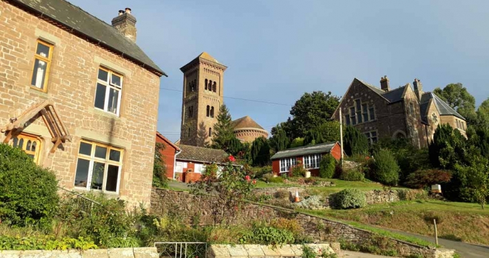 The Local, The New Harp sits in the beautiful Hoarwithy countryside